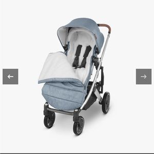 UppaBaby CozyGanoosh — Broken Left Side Zipper